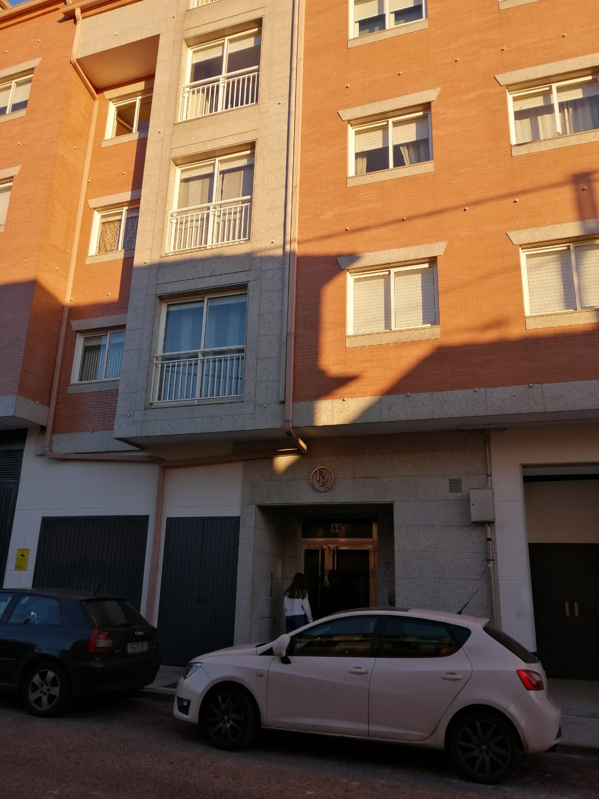 Piso en alquiler de 2 habitaciones en Rúa Santiña con piscina comunitaria exterior.