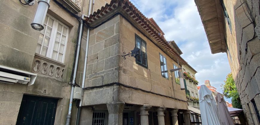 Se alquila Ático de 2 habitaciones en Pontevedra