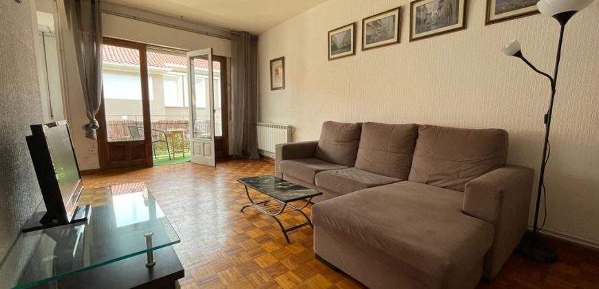 Se vende piso de 3 habitaciones en la zona antigua de Pontevedra.