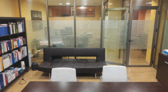 Se vende oficina en Rosalía de Castro