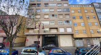 Se vende piso de 4 habitaciones en Marín