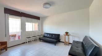 Se vende piso de 4 habitaciones para reformar en Monteporreiro
