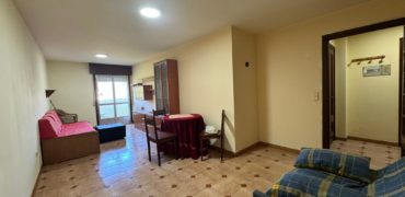 Se vende piso de 2 habitaciones en zona Rosalía de Castro